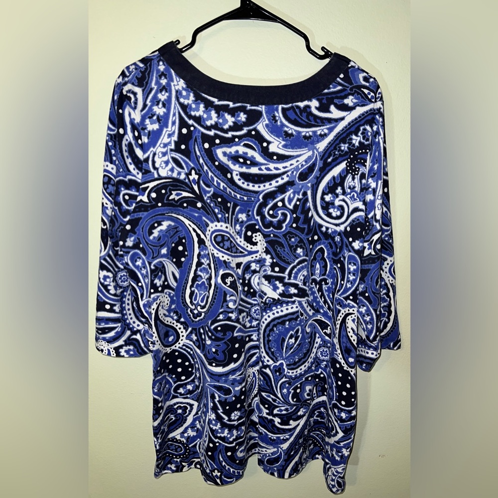 Woman Within Navy Three-Quarter Sleeve Grommet Notch Paisley Tunic! Size 1X. - Picture 9 of 15